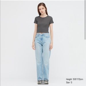 Uniqlo Ribbed Cropped Short-Sleeve T-Shirt